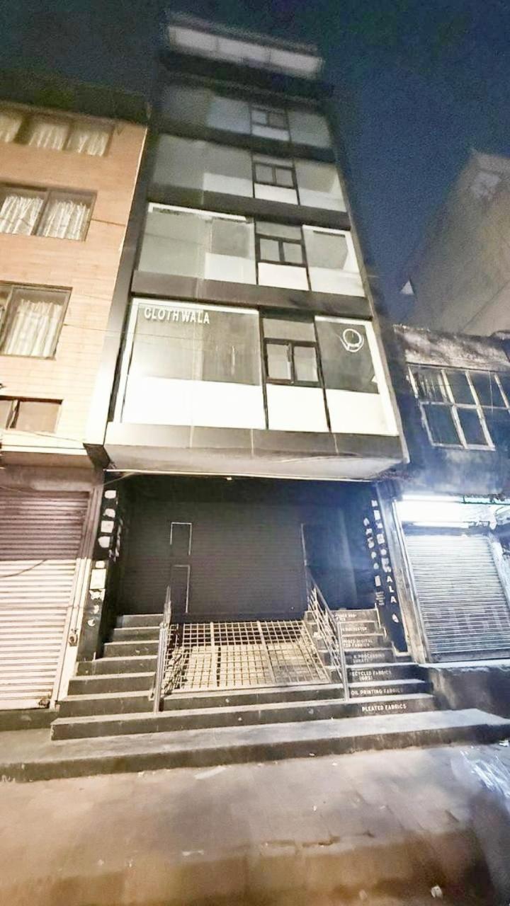 Hotel Modern Town Neu-Delhi Exterior foto